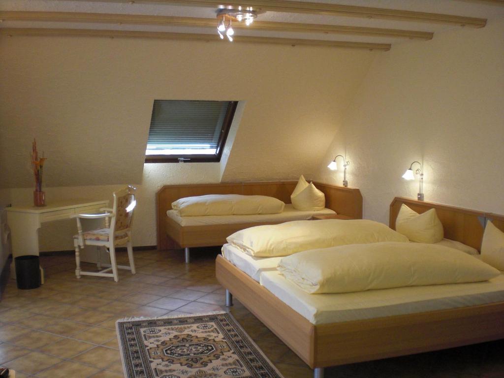 Hotel-Restaurant Schieble Kenzingen Pokoj fotografie