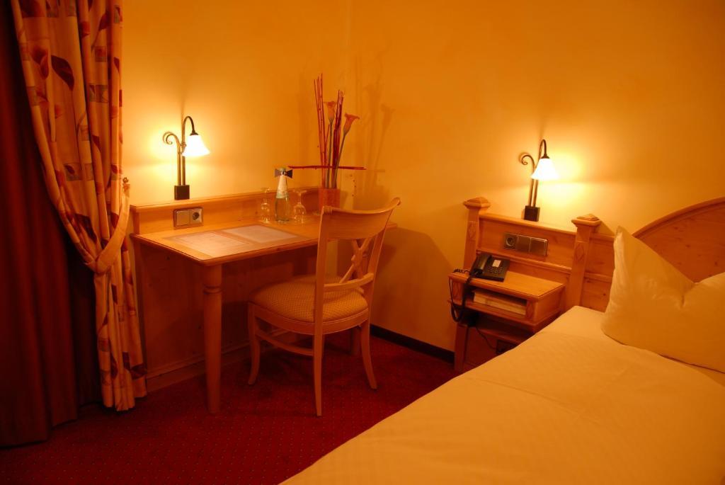 Hotel-Restaurant Schieble Kenzingen Pokoj fotografie